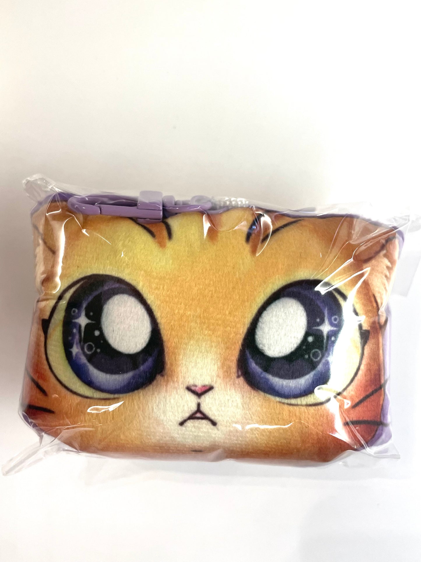 Momichu : Pillow Charm