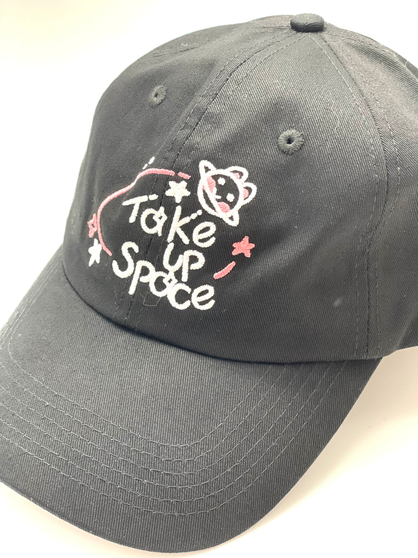 Lokimeku: Hat